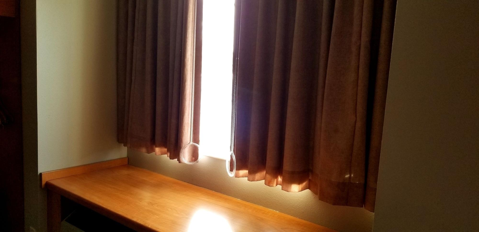 Super 8 By Wyndham Pride Midvale/Midvalley/Salt Lake City Buitenkant foto