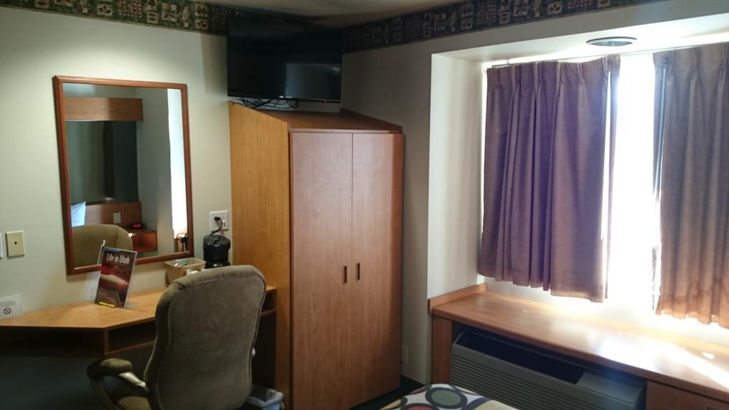 Super 8 By Wyndham Pride Midvale/Midvalley/Salt Lake City Kamer foto